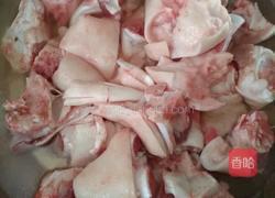 红烧猪脚的做法图解1