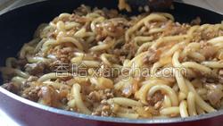 碎猪肉炒乌冬面的做法图解18