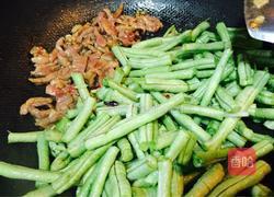 豇豆炒肉丝的做法图解6