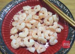 虾仁炒鸡蛋的做法图解1