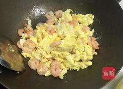 虾仁炒鸡蛋的做法图解3