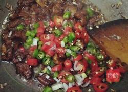 彩椒炒牛腩的做法图解8