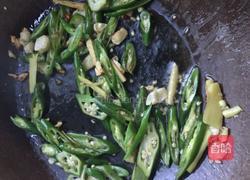 黄秋葵炒肉的做法图解4