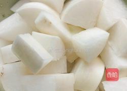 白萝卜骨头汤的做法图解4