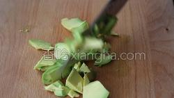 牛油果莎莎酱的做法图解7
