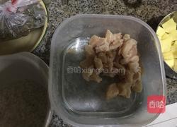 鸡胸肉闷饭的做法图解3