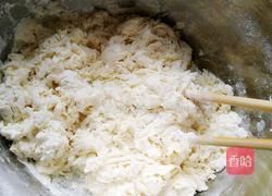 油渣葱饼的做法图解1