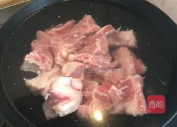 小米排骨炖莲藕的做法图解3