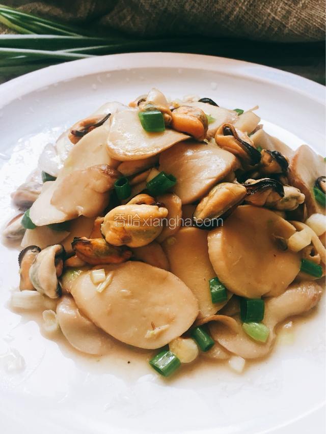 杏鲍菇爆炒淡菜肉