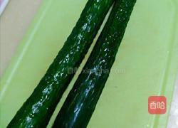 爽脆麻辣青瓜的做法图解1