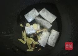 香煎带鱼的做法图解3
