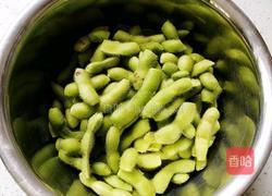 五香毛豆的做法图解1