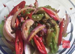 苦瓜凉拌洋葱的做法图解3