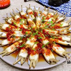 蒜蓉辣椒酱蒸蛏子的做法[图]