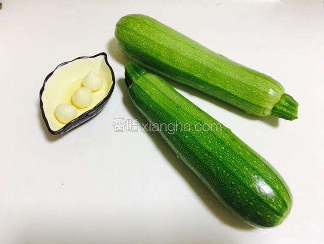 云南小瓜洗净