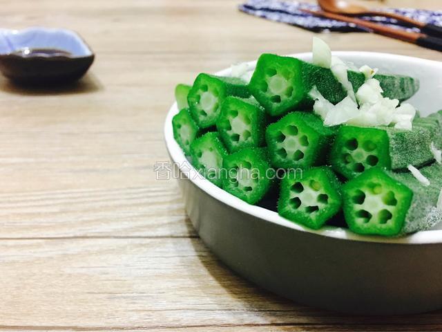 白灼爽秋葵