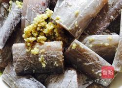 香煎带鱼的做法图解2