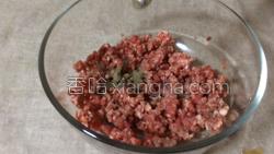 黑胡椒牛肉三明治的做法图解3