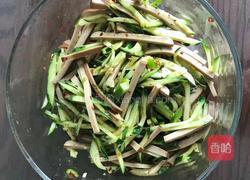 凉拌黄瓜蛋定姐鸡蛋干的做法图解4