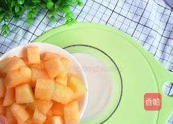 哈密瓜西米露的做法图解5