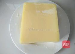 凉拌米豆腐的做法图解1