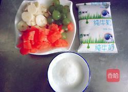 水果牛奶冰棍的做法图解1