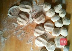 白菜虾仁饺子的做法图解10