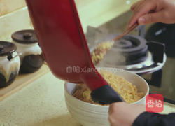 辣白菜炒豆渣的做法图解15