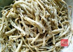 干竹笋炖土鸡的做法图解2