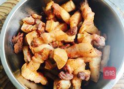 鹌鹑蛋红烧肉的做法图解7