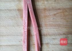 土司火腿肠煎蛋的做法图解3