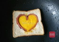 土司火腿肠煎蛋的做法图解9