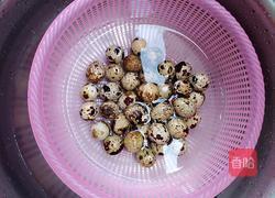 盐焗鹌鹑蛋的做法图解2