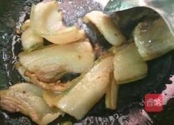 洋葱炒五花肉的做法图解2