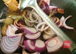 洋葱炒五花肉的做法图解4
