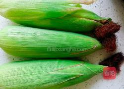 煮玉米的做法图解1