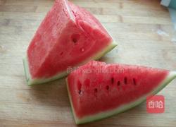 西瓜沙冰的做法图解1