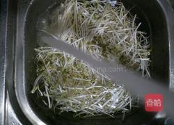 凉拌豆芽的做法图解2
