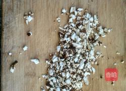 快手香菇蛋炒饭的做法图解2