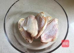 炸鸡中翅的做法图解1