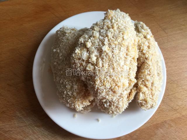 依次做好所有的鸡翅。