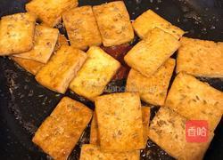 香煎孜然豆腐的做法图解6