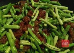 四季豆炒腊肉的做法图解4