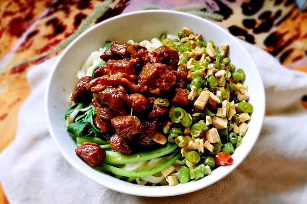 二合一油泼干拌面