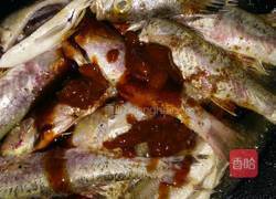 爆炒小海鱼的做法图解3