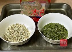 薏仁绿豆汤的做法图解1