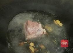 蒜台炒肉的做法图解1