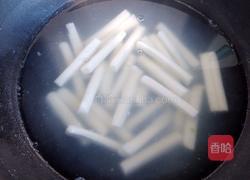 番茄鸡蛋炒年糕的做法图解2