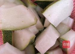 冬瓜猪骨汤的做法图解1