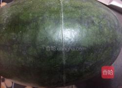 西瓜水果篮的做法图解1